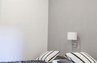 Plaza Redonda Center - Photo 14