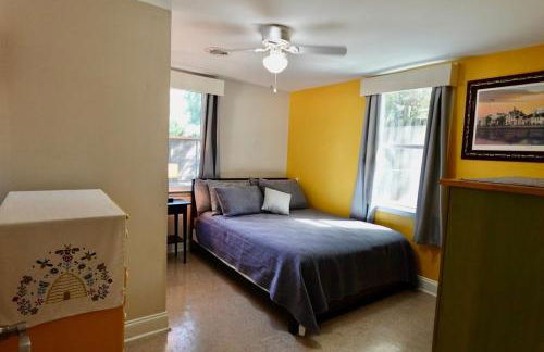 White Picket Fence - EV Charger! - Foto 22