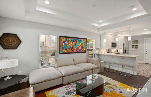 Walk to UT and E 6th in ATX House and Free Swim Club by Austin Vacay - Foto 1