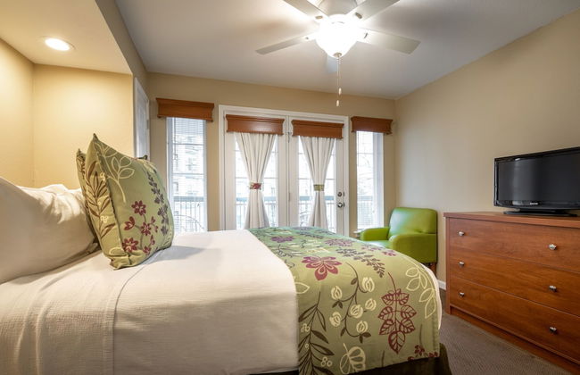 Carriage Place - Photo 2