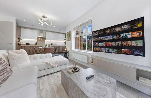 2BR Spacious Flat I King Bed I Desk I Parking X2 - Foto 8