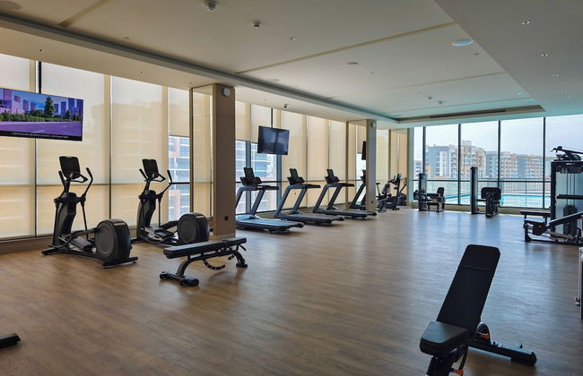 Beautiful Cityscape Views From This Urban Retreat - Foto 33