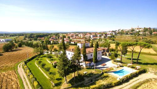 Farmhouse with swimming pool surrounded by greenery just 20 minutes from Arezzo - Foto 5