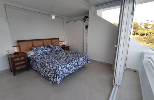 Front Sea View Penthouse - Photo 25