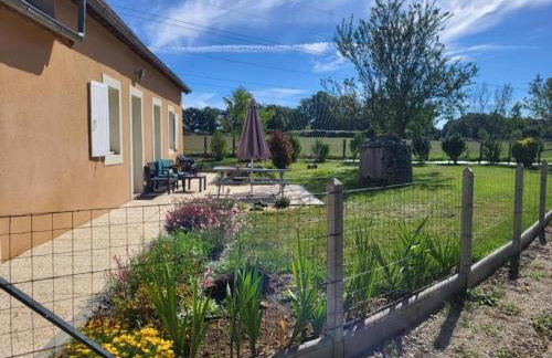 Gîte tout confort près du circuit des 24 Heures, cadre verdoyant, étang clos, 6 pers., lits faits - FR-1-410-207 - Photo 3