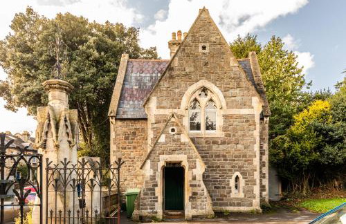 Locksbrook Lodge - Hot Tub - Spacious Outdoor Space - Photo 41