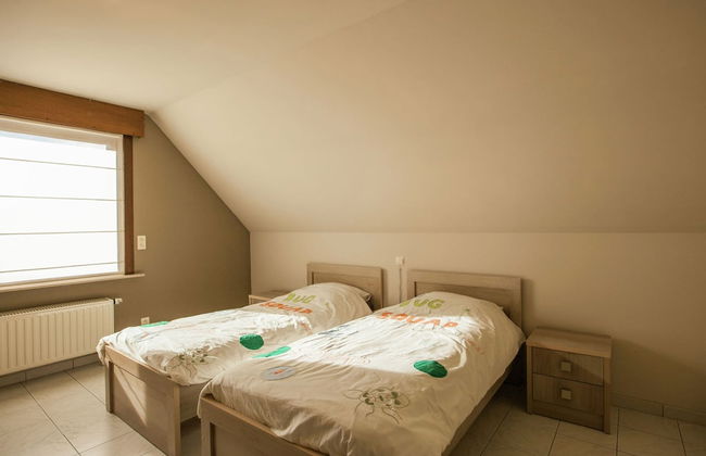 Classy Holiday Home in Aartrijke With Private Swimming Pool - Foto 3