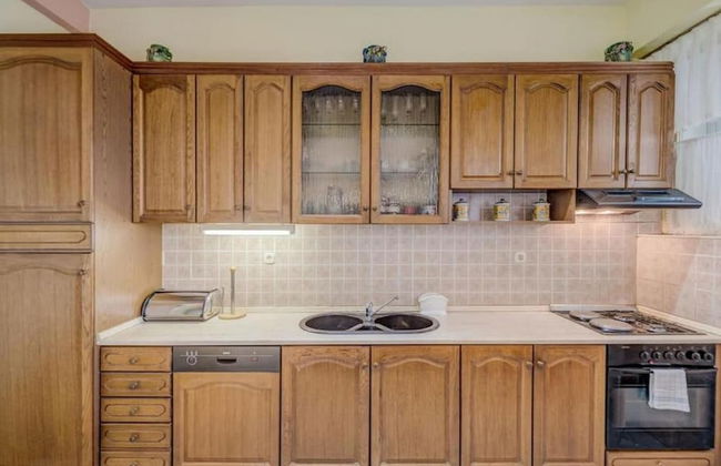 Charming Retreat Holiday Home Mravince With Pool - Foto 8