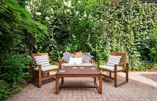 2 Bed Apt w/ Office, Free Parking, Near Wrigley - Foto 31