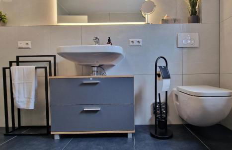 Blue Sky Flat, Apartment, 73qm, bis 6 Personen, Neubau Süd-Balkon mit Lounge-Möbeln, Schwarzwald-PLUS inkl 80 Gratis-Attraktionen täglich - Photo 13