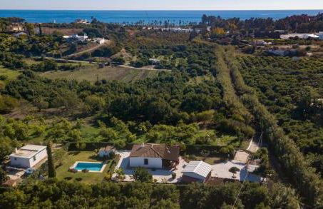 Villa con piscina cerca de la playa - Photo 1