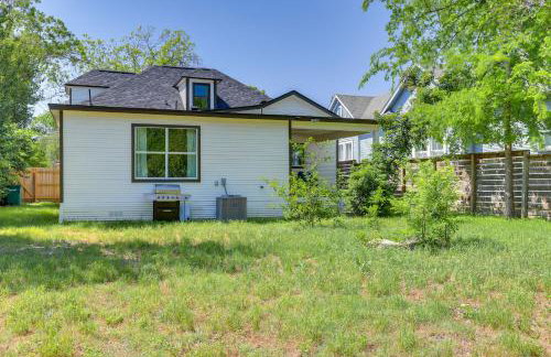 1 Mi to Dtwn San Antonio Sleek Bungalow with Yard! - Foto 30