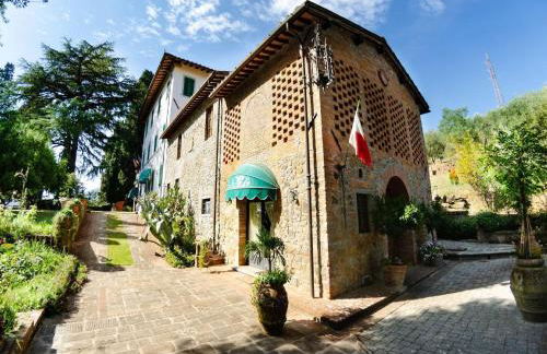Villa in Uzzano with Private Pool & Garden - Foto 8