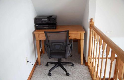 Katies Cottage Lakefront Stay with Hot Tub and Kayaks - Foto 26