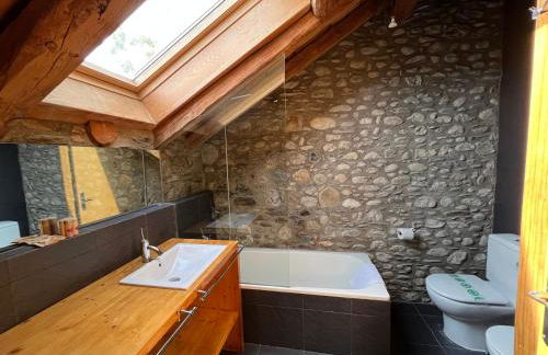 Casa de poble acollidora,amb llar de foc, - Foto 3