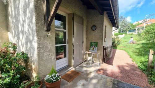 La Petite Bulle : Gîte Confortable et Moderne à Saint-Galmier - FR-1-496-293 - Foto 5