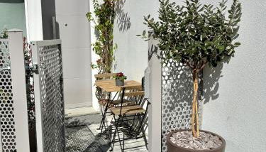 Mood's Home BLQ - Photo 3, Garden