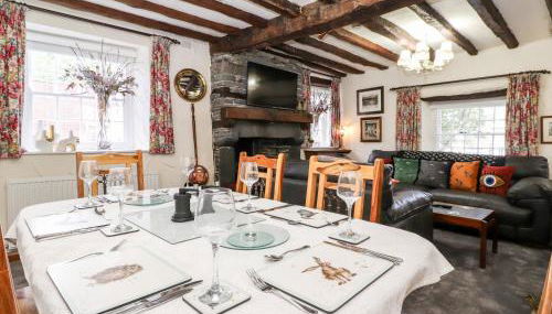 Ann Tysons House - Photo 5