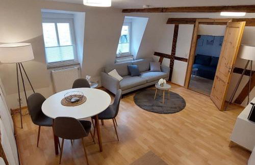 Zentrale Altbauwohnung mit Flair - Foto 2