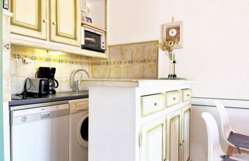 Duplex familial avec terrasse, proche plage, parking privé - 4 couchages, Le Lavandou - FR-1-251-541 - Foto 6