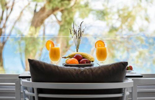 Blue Waves Suites & Apartments - To Kyma - Photo 76