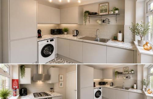 3BR, Sleeps 5, Free Parking, Fast WiFi, Near M62 & Leeds - Foto 10