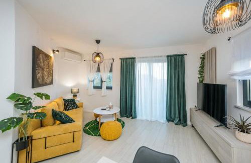 LuxStay Apartments APT3 - Private Parking, Terrace - Foto 1