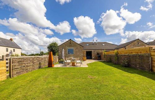 Stunning Renovation edge of Frome + country views - Photo 30
