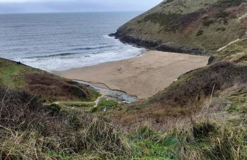 The Lodge - Photo 34