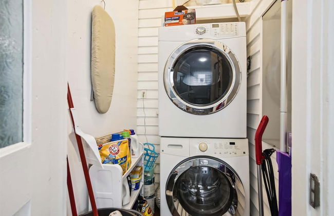 Patty's Place - Photo 18