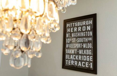 Updated & Comfy Bungalow with Parking Easy Access - Foto 10