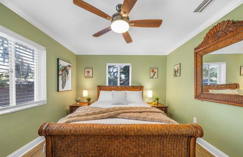 Stunning Gem Home w Heated Salt Pool & Game Room - Foto 50