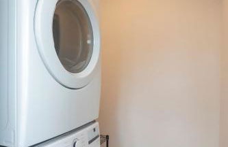 Roof Deck Grill VIEWS 2 Miles from Broadway - Foto 34