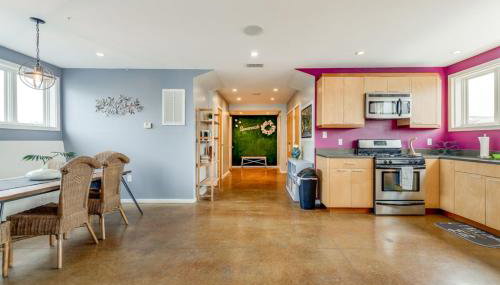 Walk Score 90!!-Historic Downtown District-2 Blocks to Famous Forsyth Park-FREE Private Parking-Huge Private Patio - Foto 1, stove, pet friendly, minibar