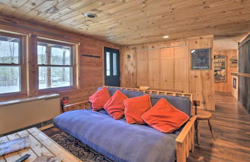 Rustic Madison Treehouse Cabin with Game Room! - Foto 16