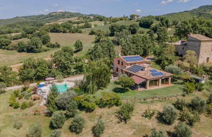Villa San Lorenzo - Hilltop Villa With Private Pool, Jacuzzi & AirCO - Photo 51
