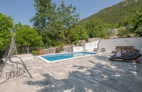 Amazing Home In Vrgorac With Wifi - Photo 12