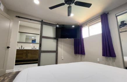 Private Home - Heated Pool, Billiards, Darts, Foosball, Fireplace, 5 Smart TVs, BBQ, Cotton Bedding - The Saguaro Sanctuary, Pool Heat Optional - Foto 40