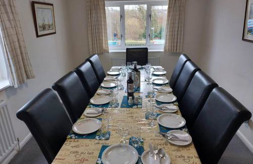 Waterside Cottage - Sleeps 11 on Grand Union Canal - Photo 8