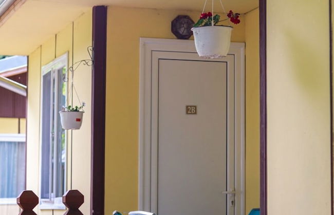 Ideal Bungalow for 2 or 3 Guests Surrounded by a Lovely Garden - Foto 19