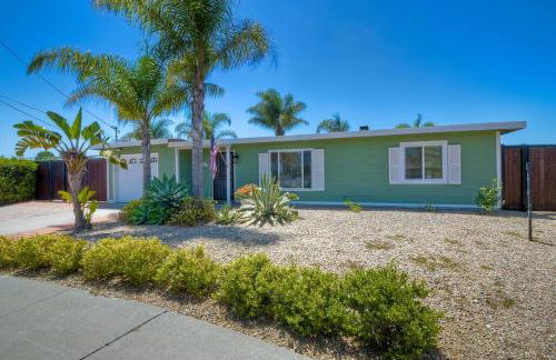 Nice home, Ocean views, and open space views. - Photo 25