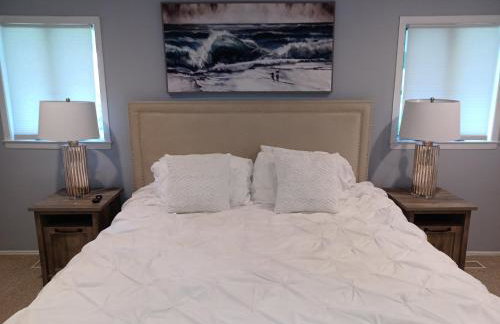 Cozy 4BR 3BA Home- Train to NYC, USOpen, CitiField Mets, MSG, Walk to Harbor & Golf - Photo 27