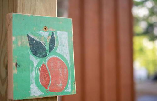 The Peach Perch - Ridgetop Tiny Home, and 20 Minutes to Asheville! - Foto 16