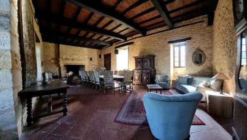 Château à Gourdon dans le Lot - Photo 3