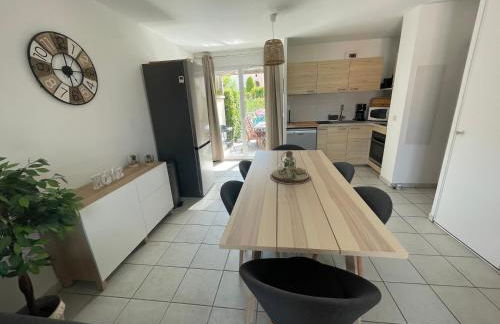 Magnifique appartement T4 avec piscine et jardin - Foto 16