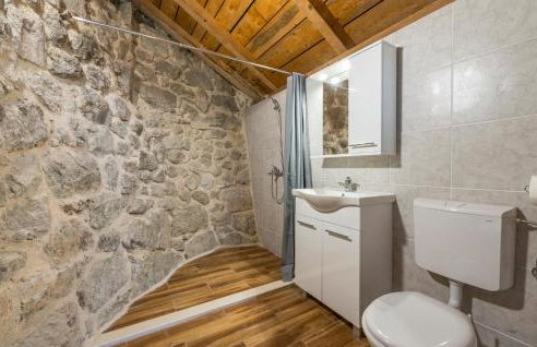 2 Bedroom Amazing Home In Dubravica - Foto 39