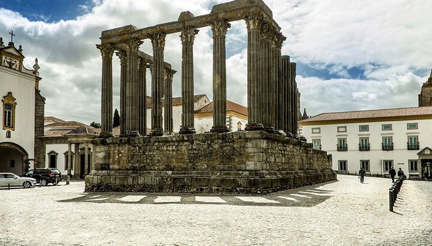 Excursão Particular para Évora visite uma Vinícola com prova de vinho alentejano saindo de Lisboa - Foto 4
