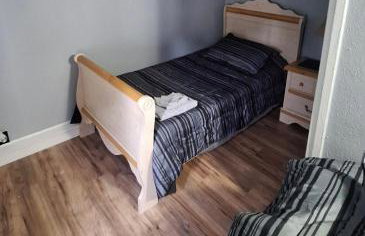 Central Apartment, Steps from the Park - Foto 2