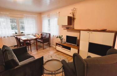 Frisch renovierte Ferienwohnung in ruhiger Lage - Photo 1