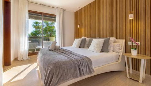 VACATION MARBELLA I Private HEATED Swimming pool, Walking distance to Puerto Banus, Security 24-7, BBQ, WiFi - Photo 5